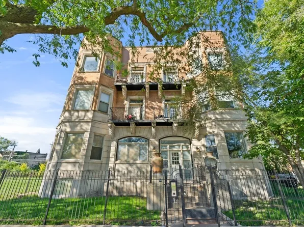 5014 S King Dr APT 2E, Chicago, IL 60615