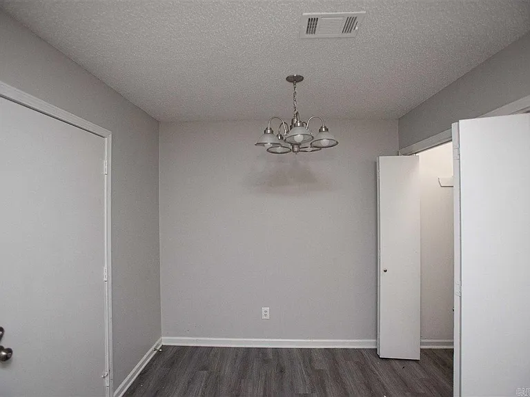 220 Bellevue Cir #A — Photo 5