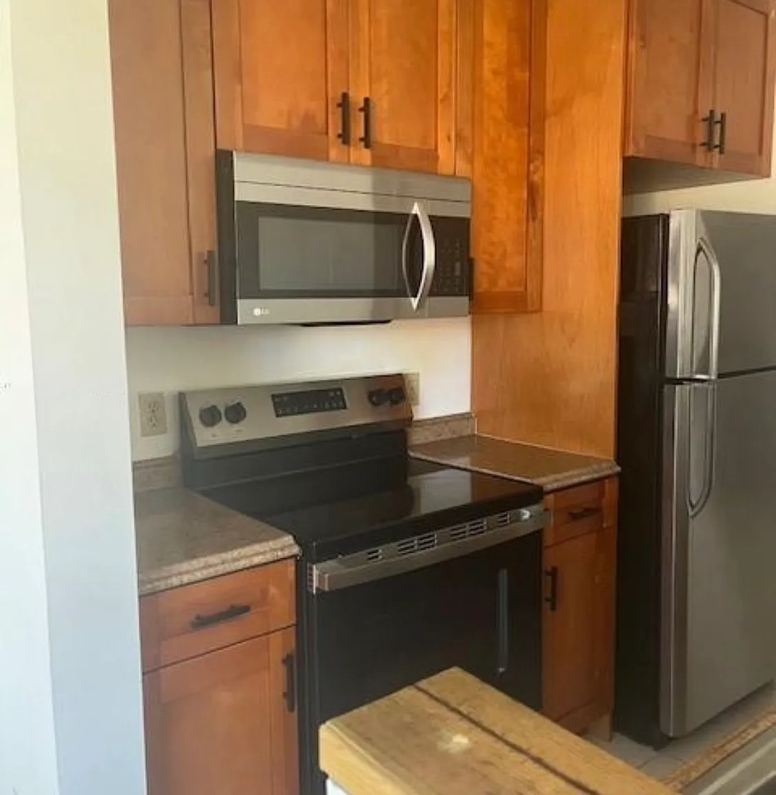 2 bed, 1093 sqft, $2,350 — Photo 4