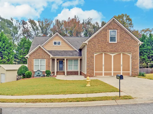 131 Hampton Dr, Jefferson, GA 30549