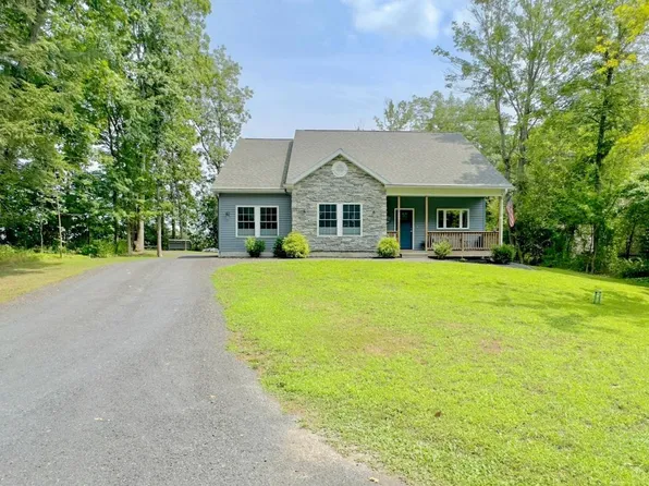 286 Sleepy Hollow Road, Athens, NY 12015