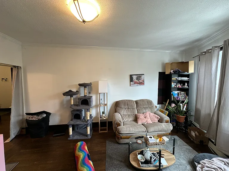 435 Walnut Ave #8 — Photo 3