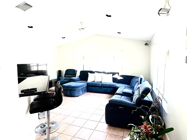 1064 Cedar Falls Dr — Photo 8