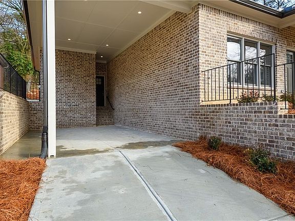 4th image of 2608 Baker Rd NW