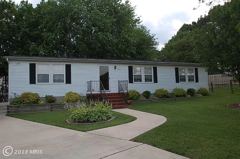 402 Southridge Ct photo 1