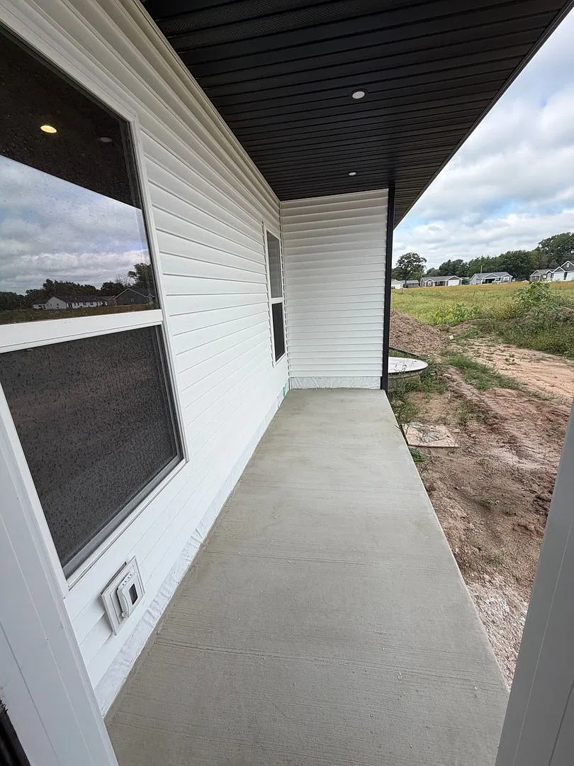 3 bedroom 2 bath newly built duplex for rent available now — Photo 4