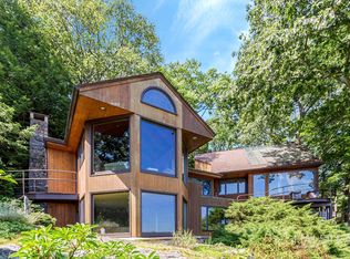 21 Hillcrest Ct, Ridgefield, CT 06877
