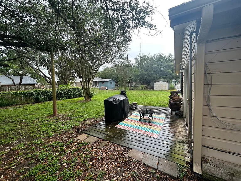 910 Whitewing Dr — Photo 12