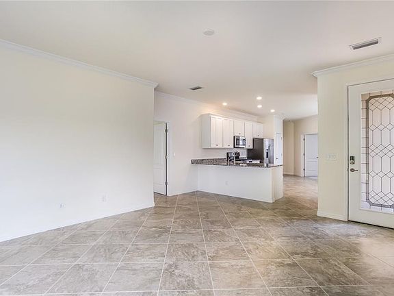 3rd image of 2324 Starwood Ct