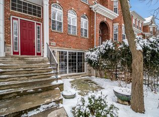 914 Shandrew Dr, Naperville, IL 60540