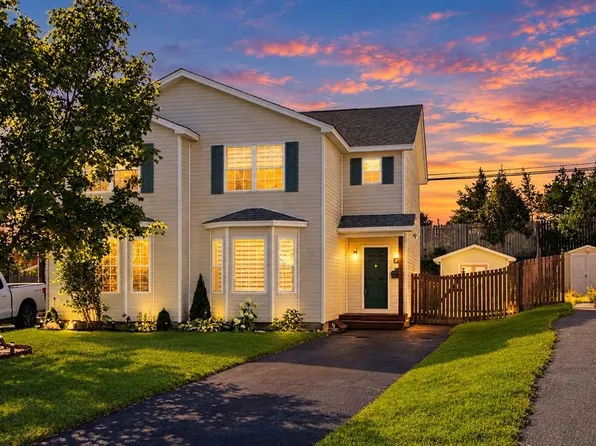 25 Laumann Place, Mount Pearl, NL A1N5B2