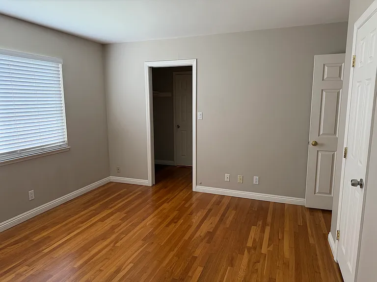 2119 Dunnigan St — Photo 4