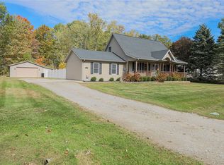 5230 Robinwood Dr, Clyde, MI 48049