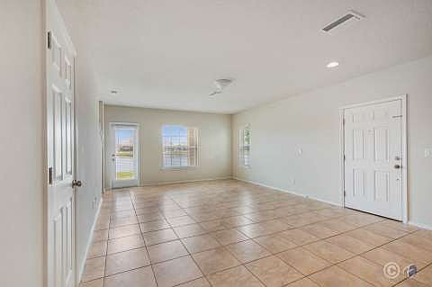 5th image of 9327 American Hickory Ln