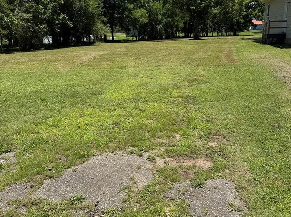 142 Tennessee St, Mc Kenzie, TN 38201