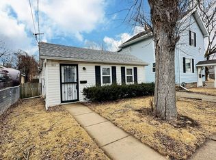 851 Division St, Oshkosh, WI 54901