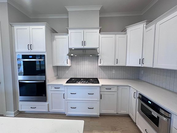 5th image of 10266 Gianna Dr