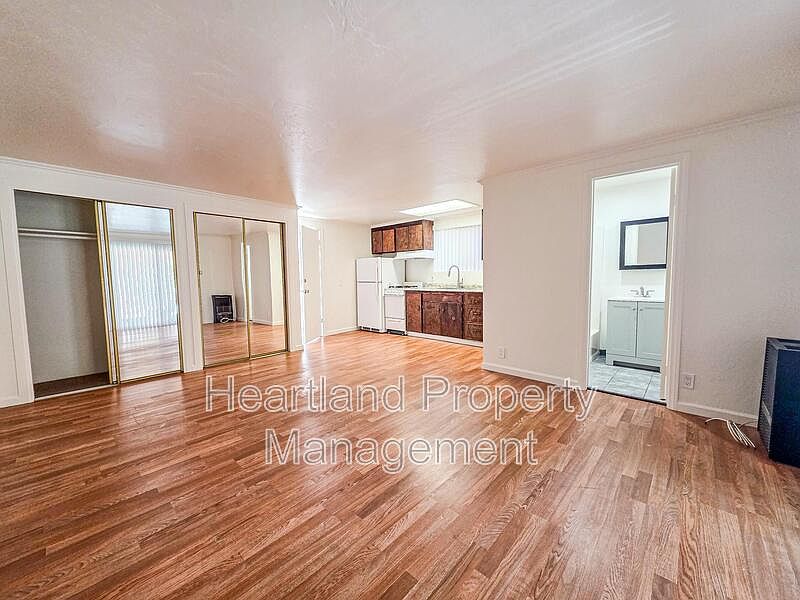 2nd image of 855.5 Agate St