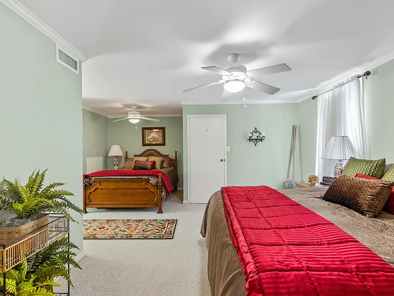 1026 S Morgan Ave — Photo 12