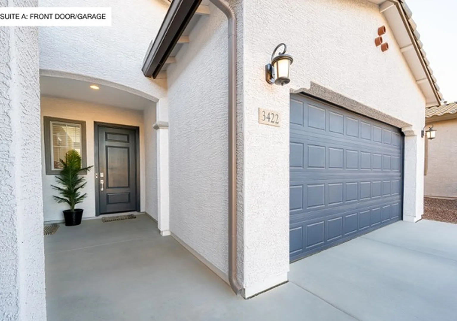 Fully furnished home! 3/2 plus a separate casita! — Photo 2