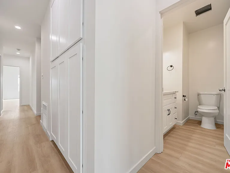 3015 W Stocker Pl — Photo 7