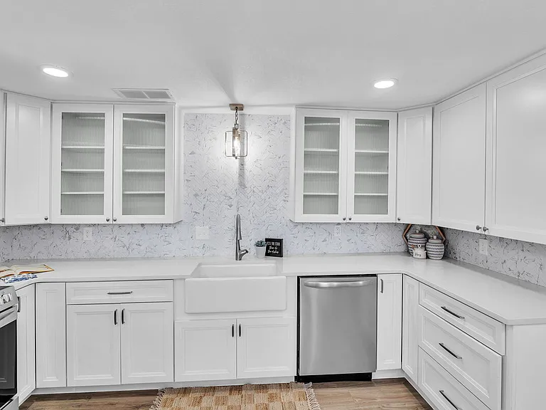 11416 Pine Forest Dr — Photo 5