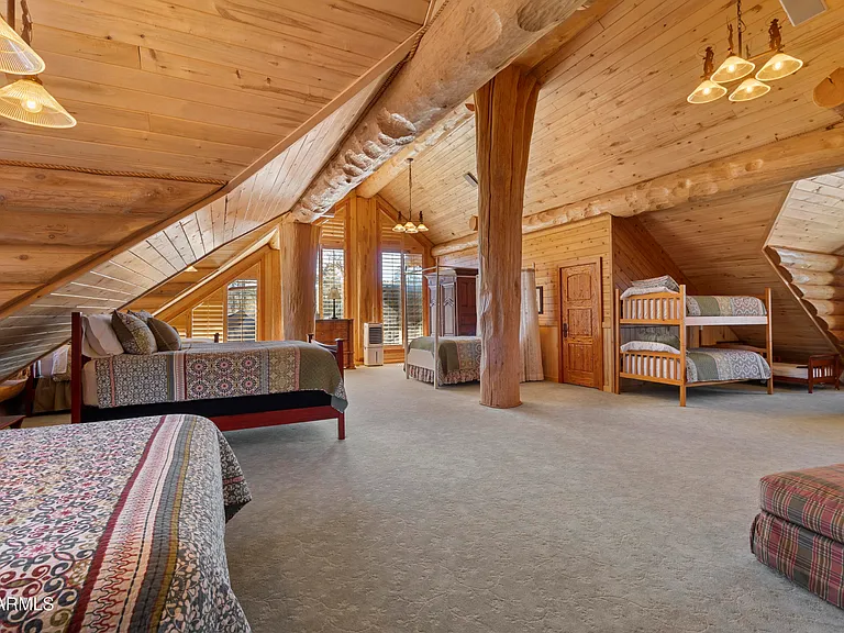 1613 Black Canyon Rd — Photo 55