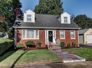 95 2nd St, Pawtucket, RI 02861