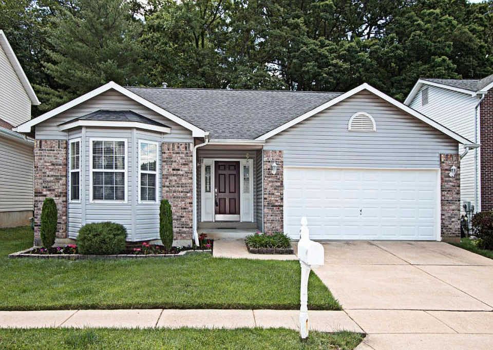 1st image of 224 Crescent Valley Ct