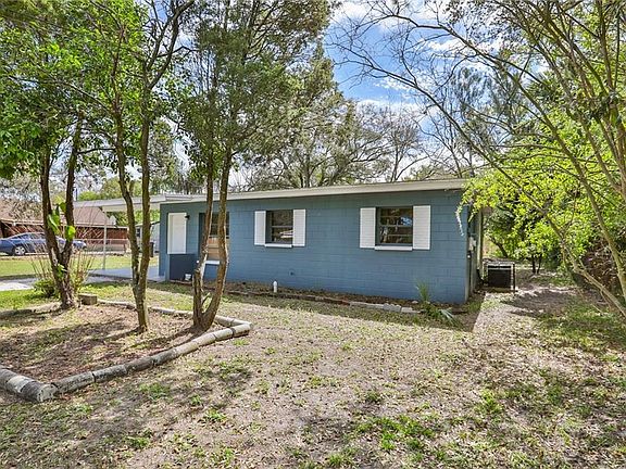 3rd image of 8207 Fir Dr