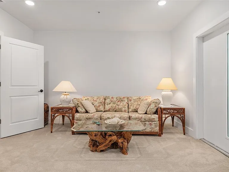 2601 SW Williston Rd #106 — Photo 64