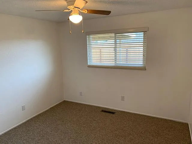 1140 Sonoma St — Photo 8