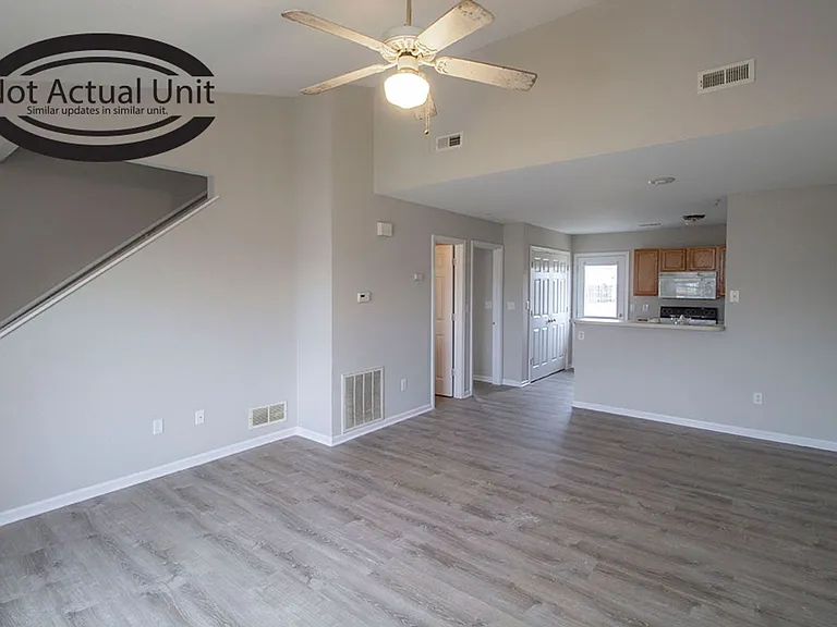 1638 High Quest Cir — Photo 5