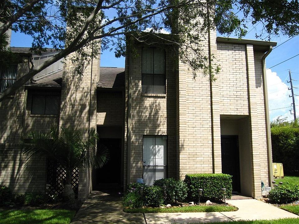 1st image of 10811 Richmond Ave APT 128