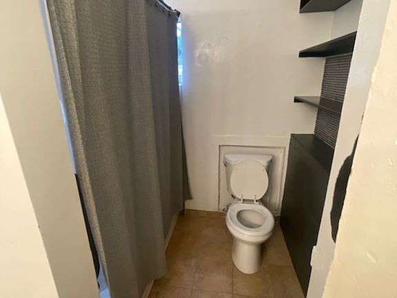 2nd image of 539 Brittania St #B
