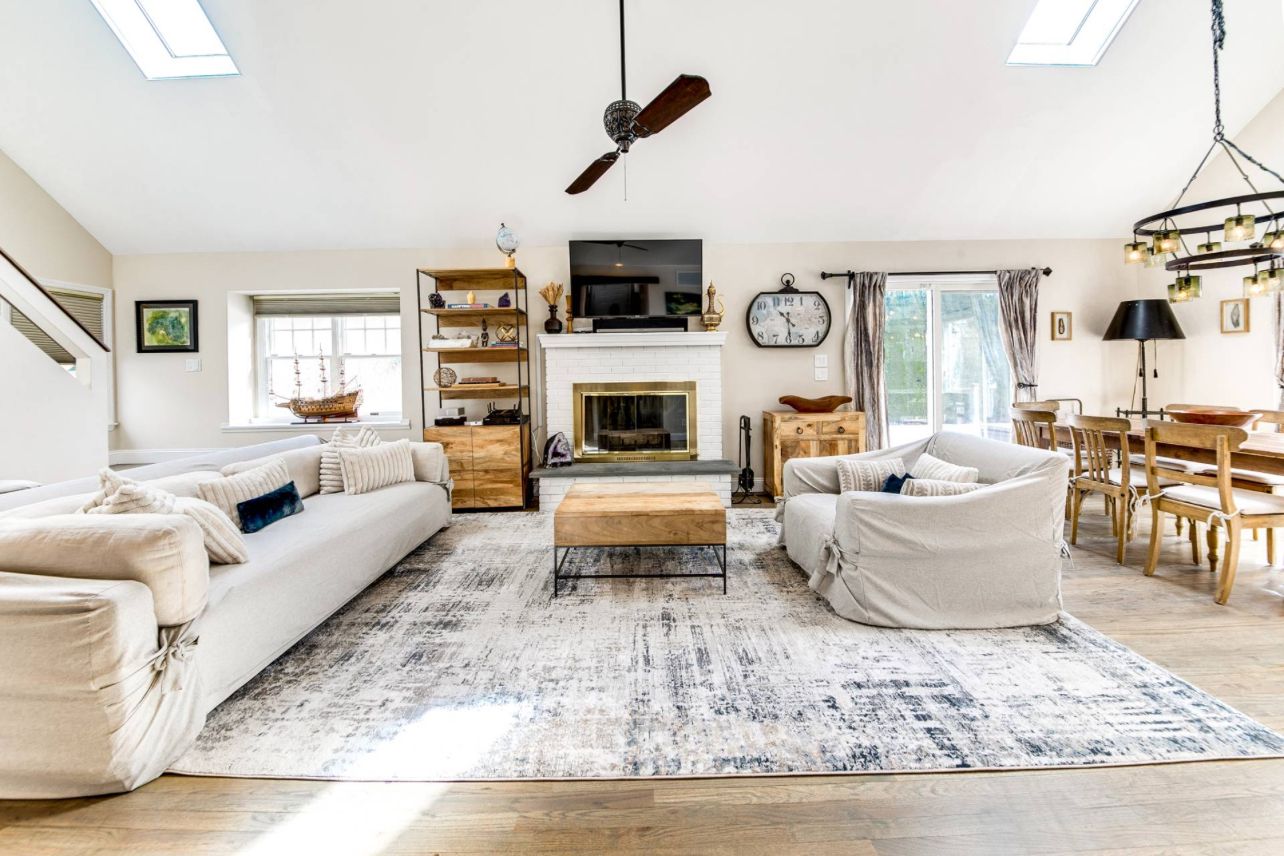 28 Windermere Dr, Sag Harbor, NY 11963 Out East