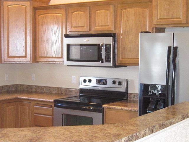 2nd image of 1047 W Moccasin Dr