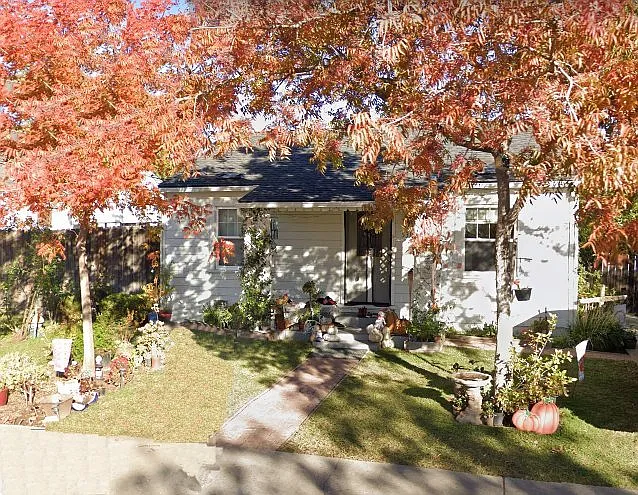 5317 11th Ave — Photo 1