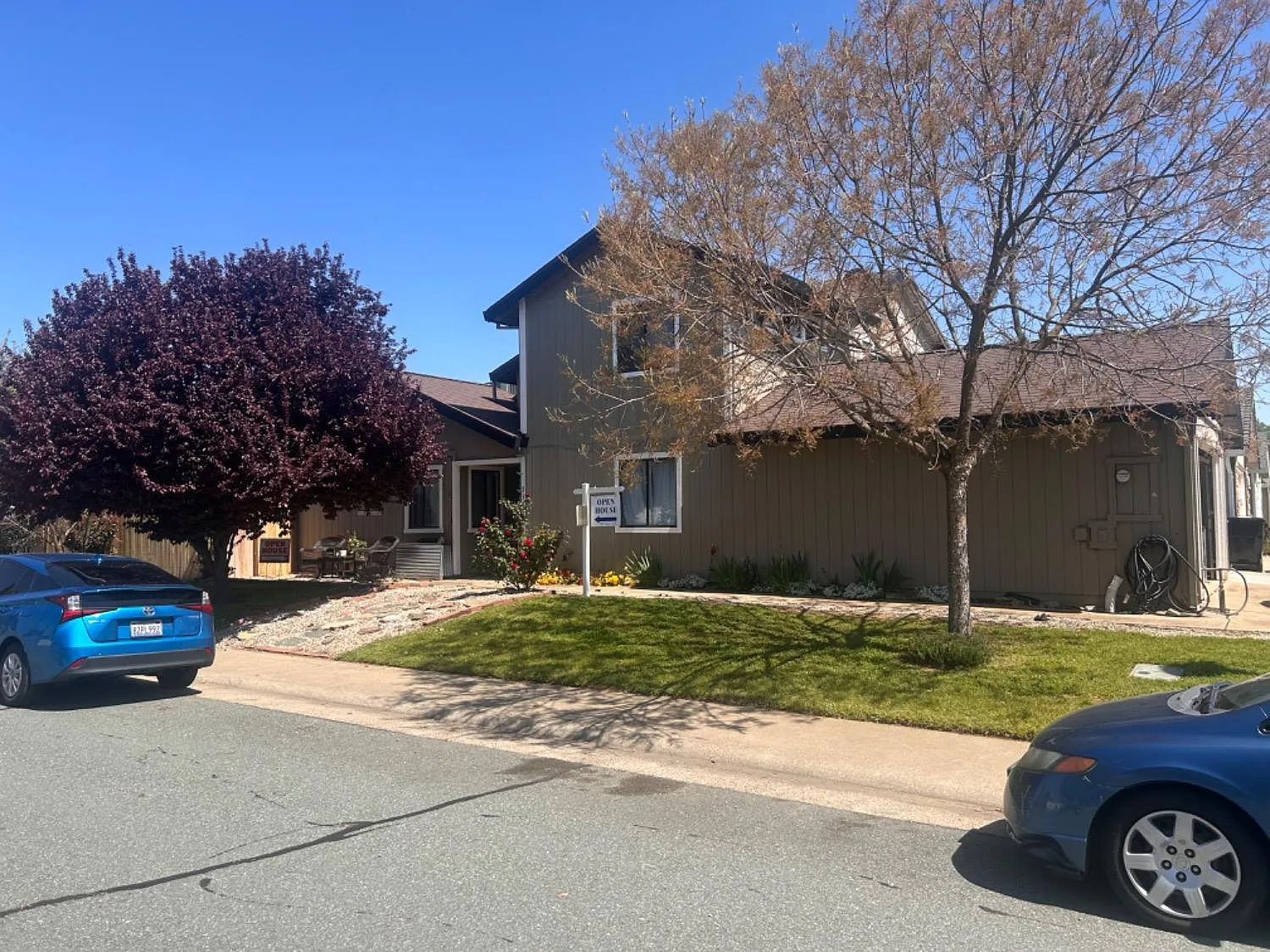 9333 Aizenberg Cir photo 1