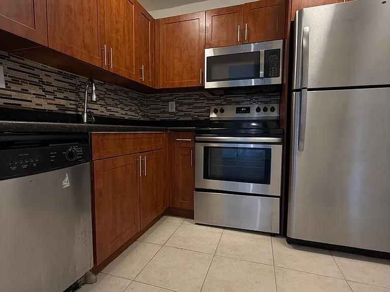 482 NE 165th St #A-302 — Photo 5
