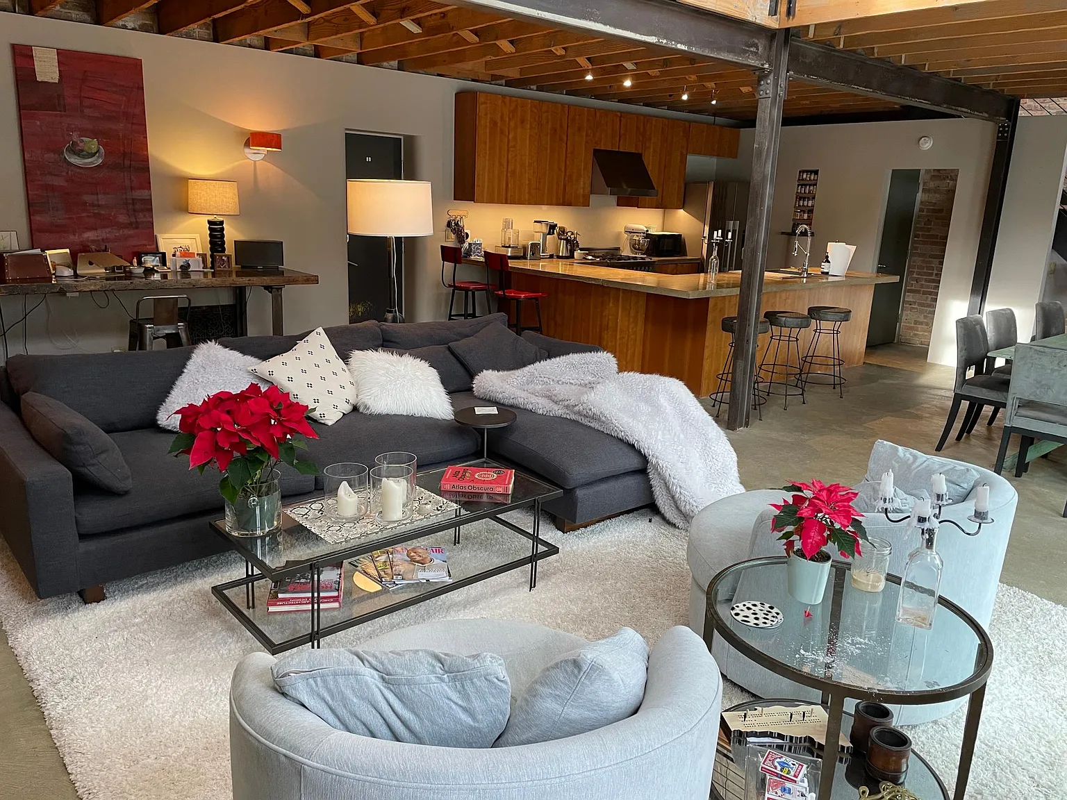 2 bed, 2.5 bath, 2400 sqft, $4,500 — Photo 2