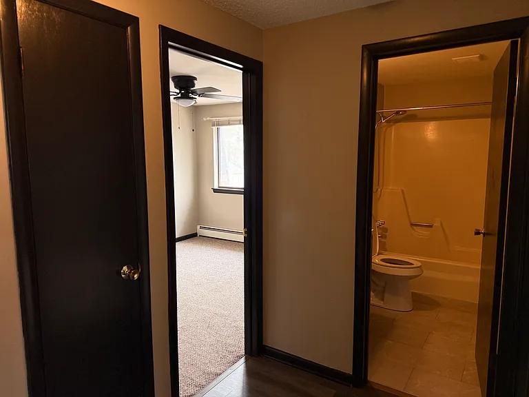 115 Jackson Ave #4 — Photo 7