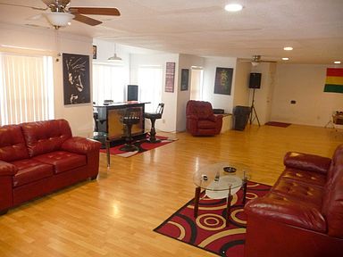 7301 Lake Drive East St Louis Il 623 Zillow