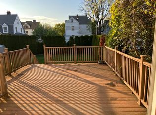 71 Chestnut Ln #7, New Rochelle, NY 10805