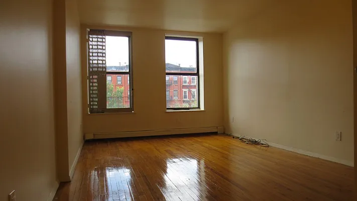 Rented by Bohemia Realty Group | media 32