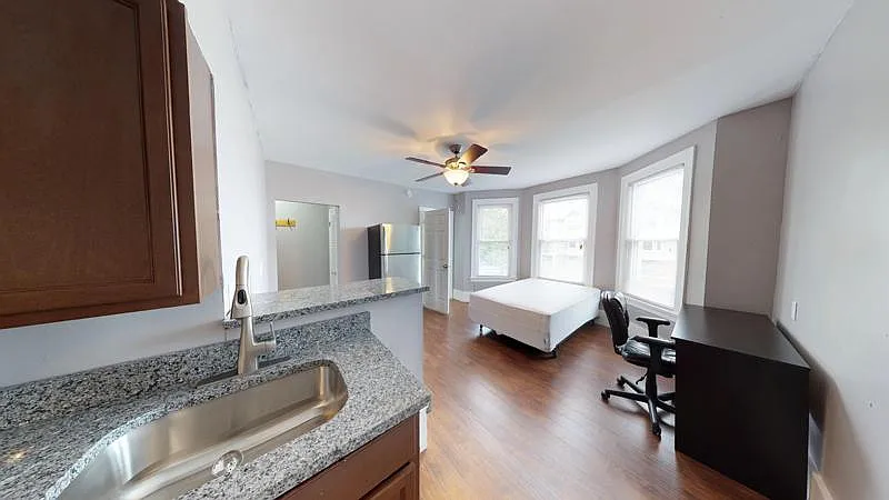 Studio, $1,225 — Photo 1