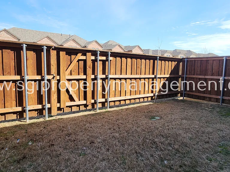 3121 Galveston St — Photo 27