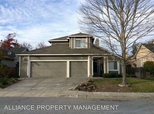 2023 Crimson Ln, Santa Rosa, CA 95403