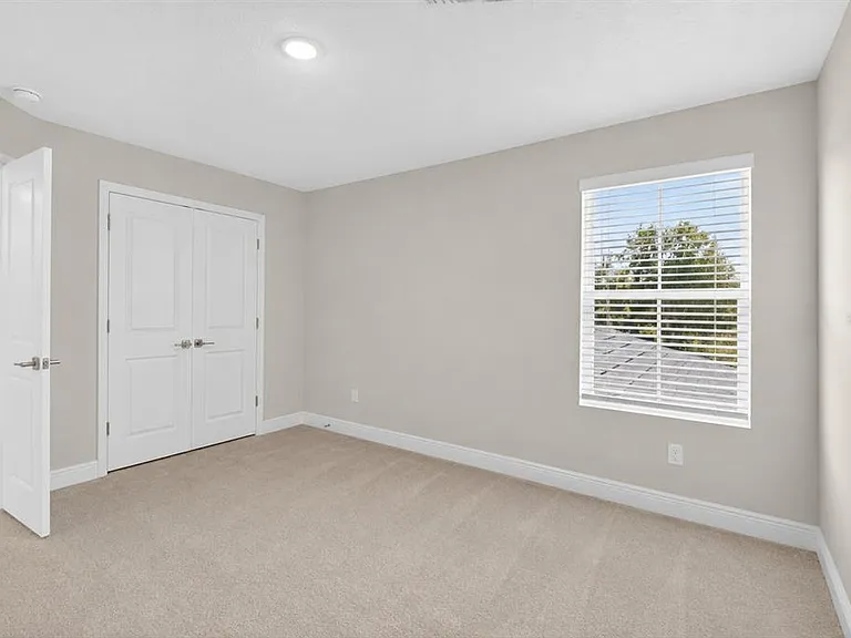 10009 Surrey Rose Dr — Photo 36