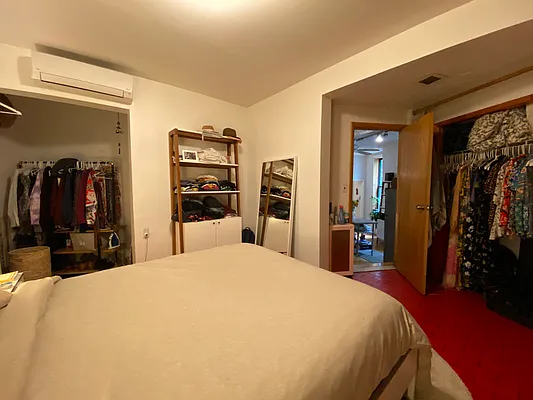 Rented by The InHouse Group | media 33